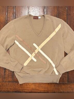 Vintage Nordstrom Men’s Tan Wool Sweater Ribbon Design V-neck